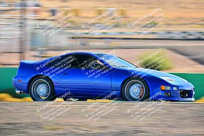 media/Oct-18-2025-Extreme Speed (Sat) [[d6d7e1fef1]]/Group 3 Purple/Session 3 (Turn 1)/